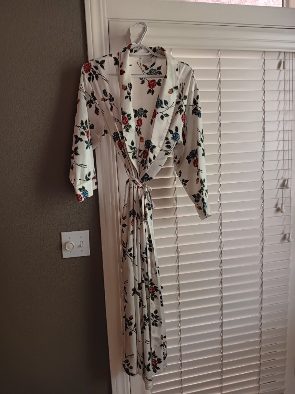 Long Flowered Robe